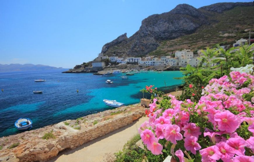 Excursion from Trapani to Favignana and Levanzo by sailing boat