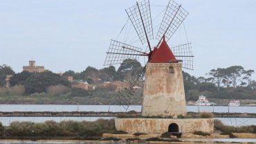 Excursion to the salt pans and windmills of Trapani