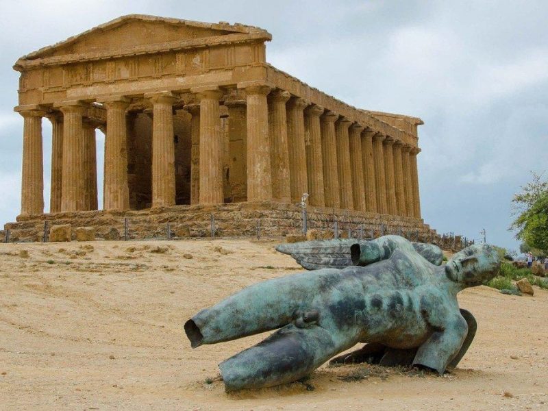 Visit with excursion to the Valley of the Temples in Agrigento