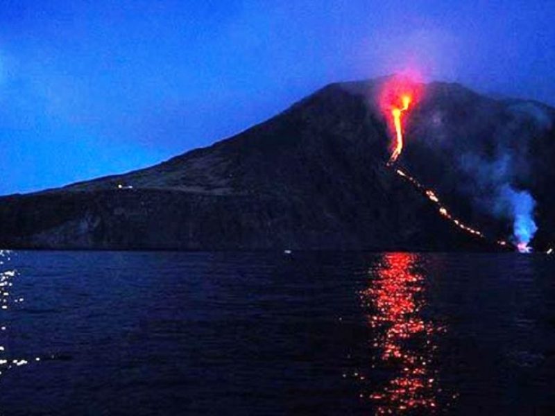 Panarea et Stromboli de nuit (Promo)